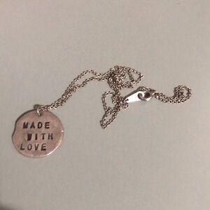 Silver pendant necklace